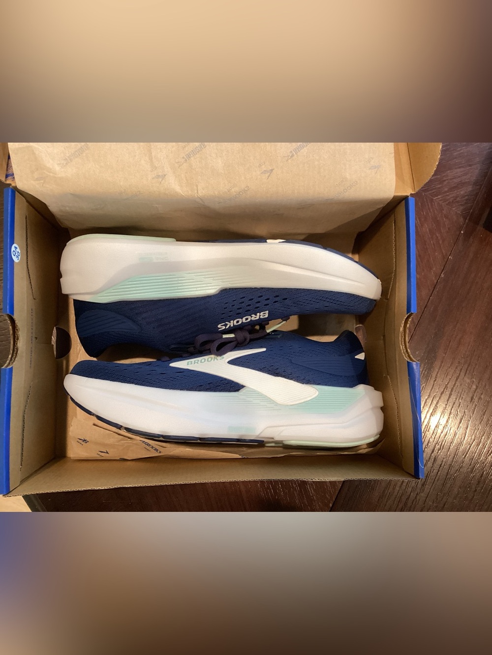 NIB Brooks Ghost Max 3 - Picture 8 of 9